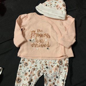 newborn outfit